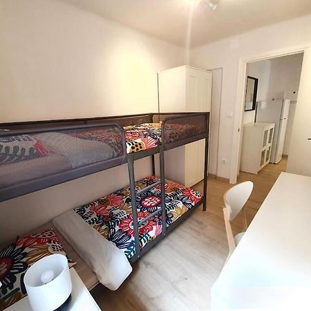 Acogedor Piso En El Centro De Sabinanigo Apartment Luaran gambar